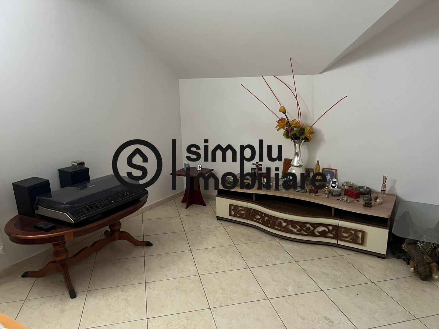 Vila S+P+1+M Lapus, str Paunitei - Poză 86