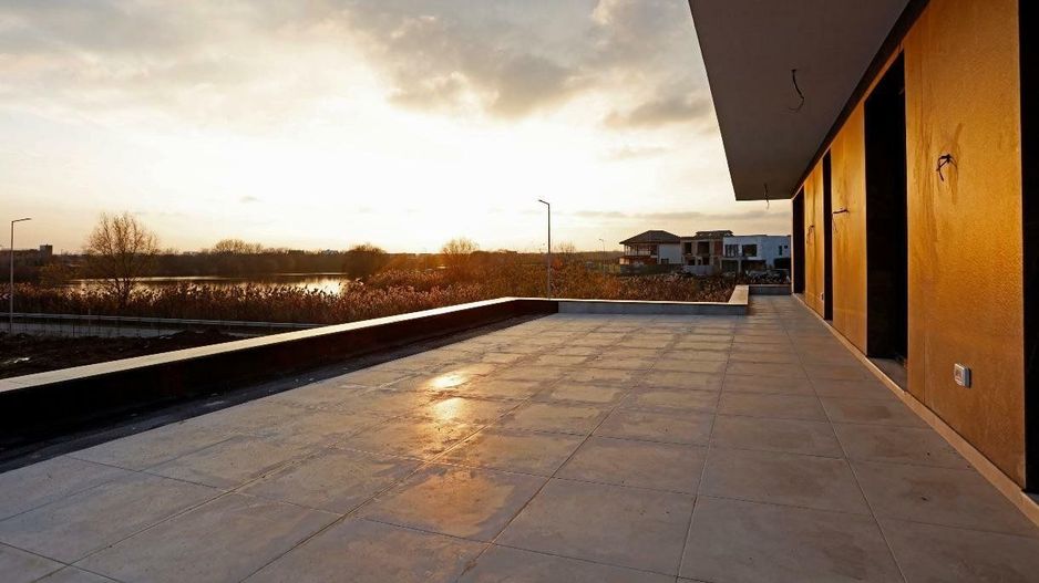 Vila moderna cu piscina Tunari Ilfov-lacul Pasarea - Poză 12