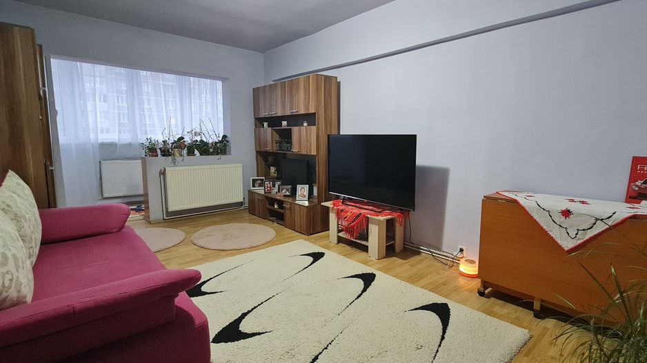 Apartament 2 camere decomandat insorit semimobilat Calea Bucuresti - Poză 1