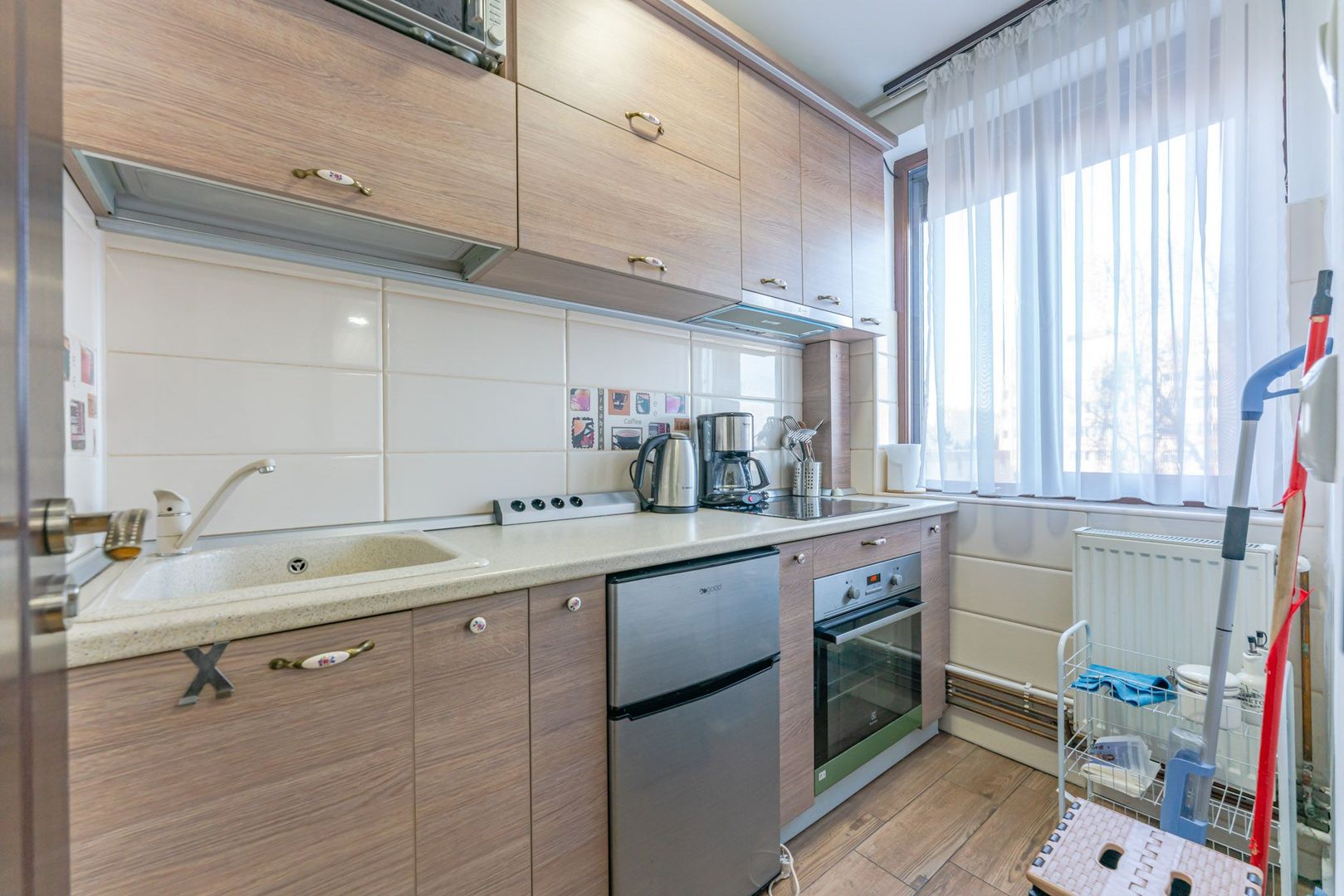 Închiriere garsonieră Brașov, Astra: Aer condiționat, centrală proprie - Poză 7