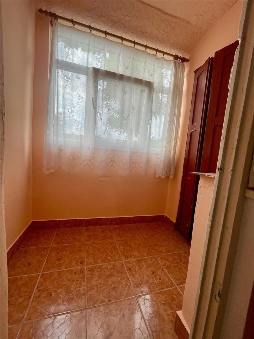 Apartament 3 camere  Marghita - Poză 4