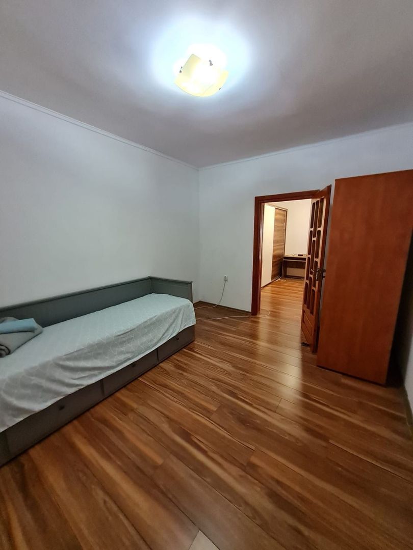Casa cocheta zona Lipovei - Poză 29