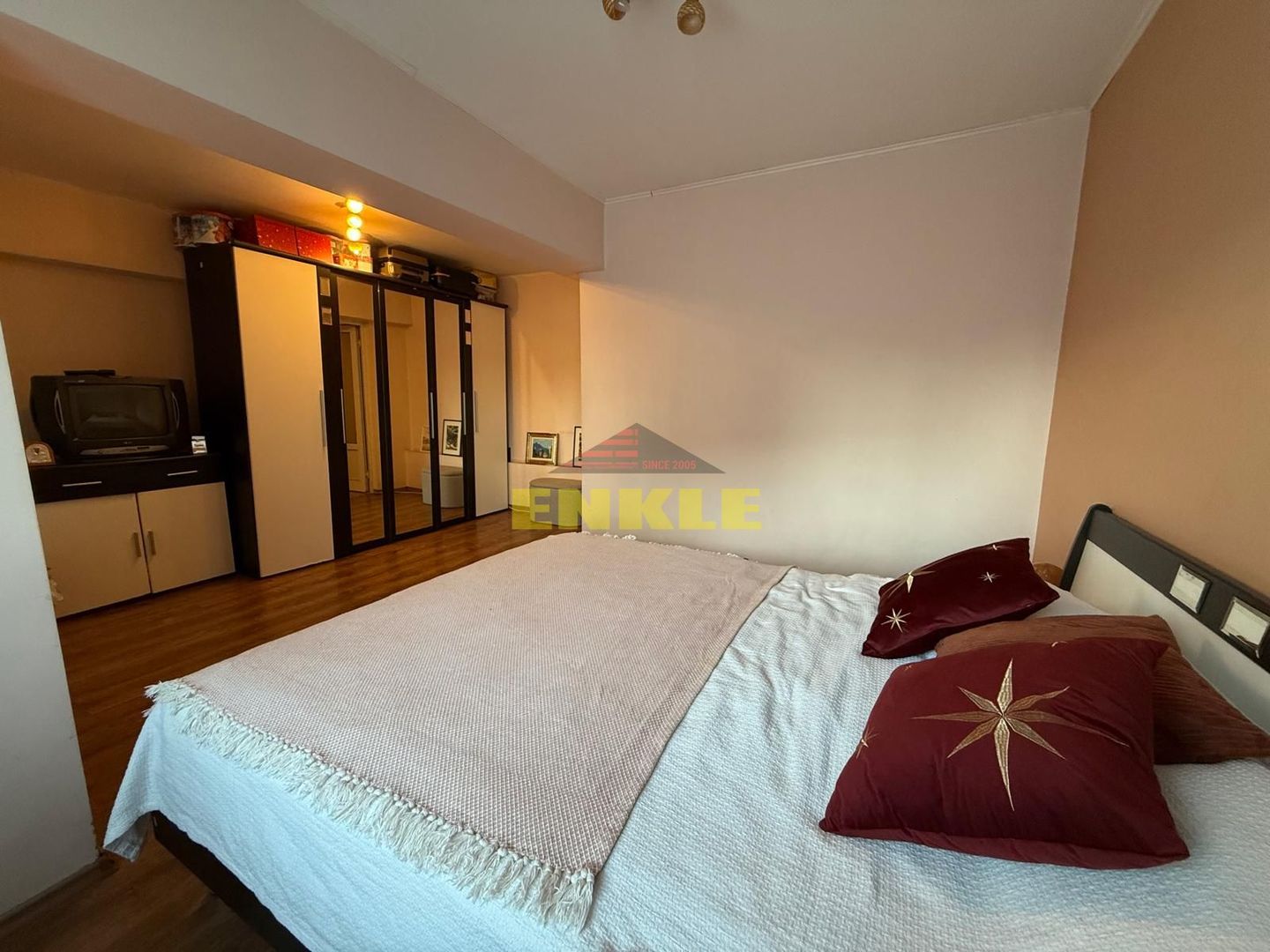 Închiriere – Apartament 3 camere mobilat utilat zona farmacia Anca - Poză 3