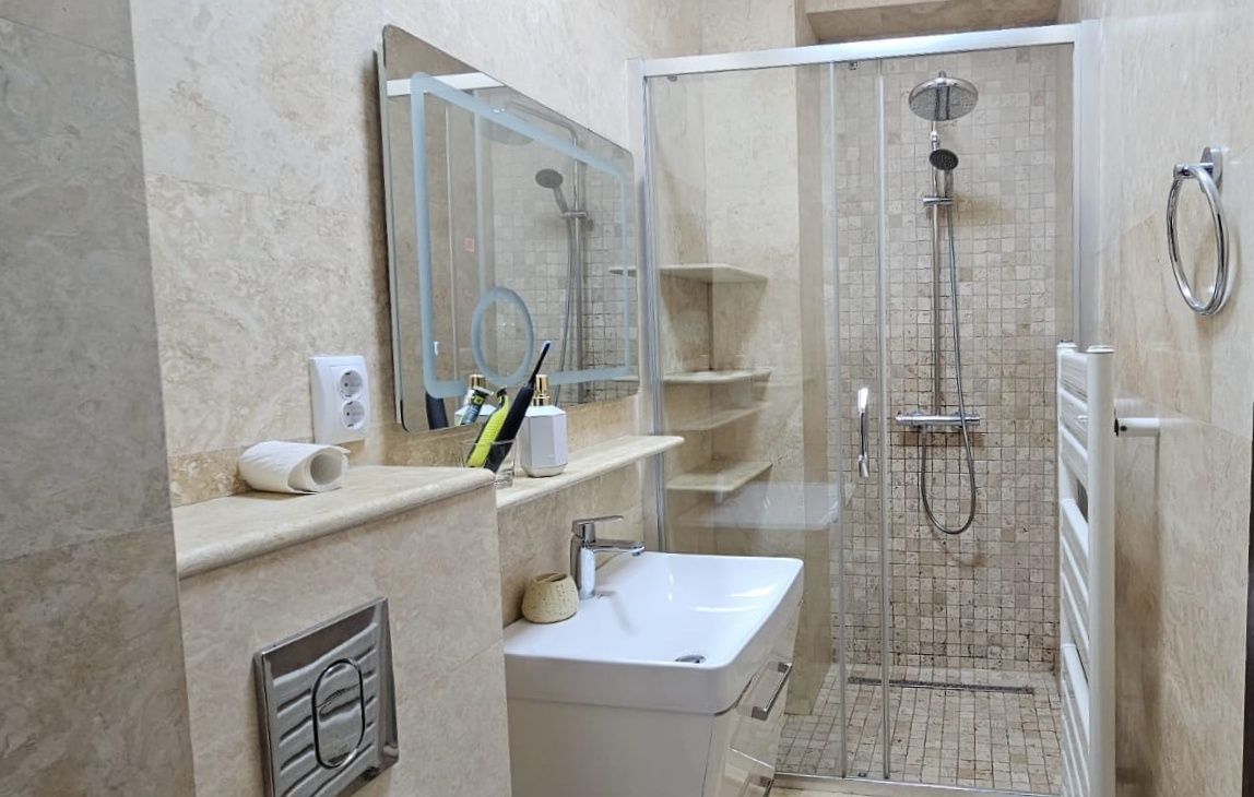 Apartament de lux- Faleza Dunarii - 106 mp, mobilat si utilat premium - Poză 9