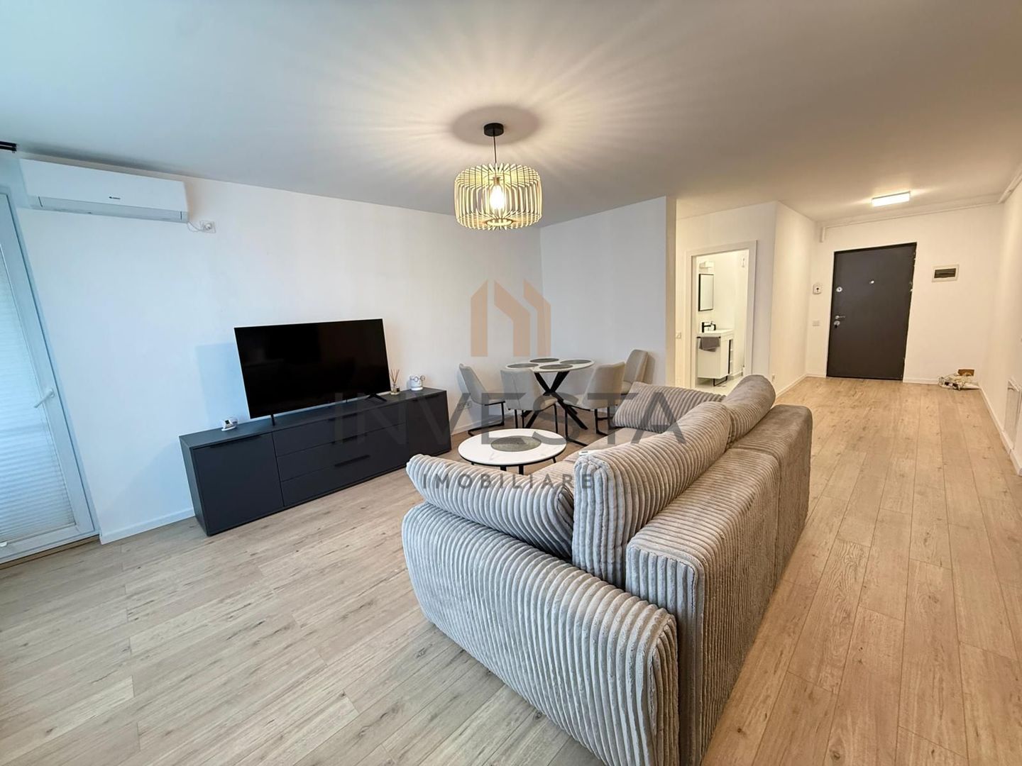 Apartament ultrafinisat cu 3 Camere, lângă Mall Rivus ! - Poză 2