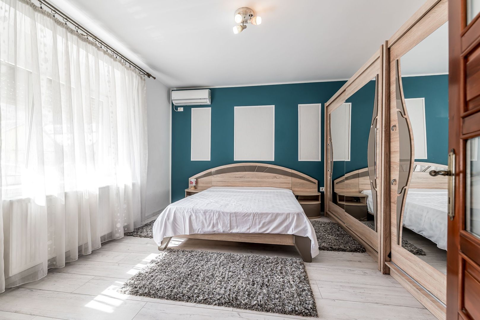 Casă în Vlaicu cu garaj și teren de 376 mp, Arad - Poză 6