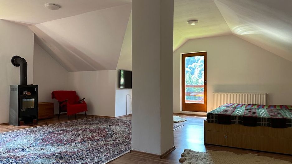 Vila de vanzare Plaiul Foii - ocazie unica! - Poză 18