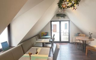 Imobil deosebit de vânzare în Centrul Vechi al Brașovului - Poză 2