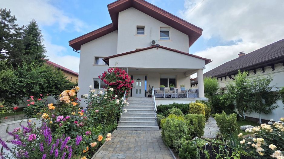 Vilă excepțională cu lift, piscina și teren de 1000 mp | VOLUNTARI - Poză 29