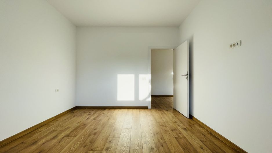 Spatiu birouri | 3 incaperi 55mp | GRADINA 50mp - Loc parcare privat - Poză 5