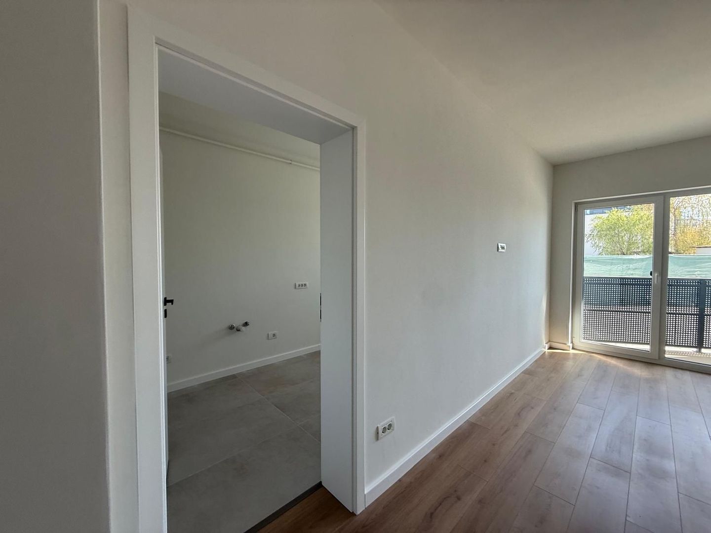 Apartament 2camere 77mp unic în ansamblu, cu terasă atipică și vedere panoramică - Poză 4