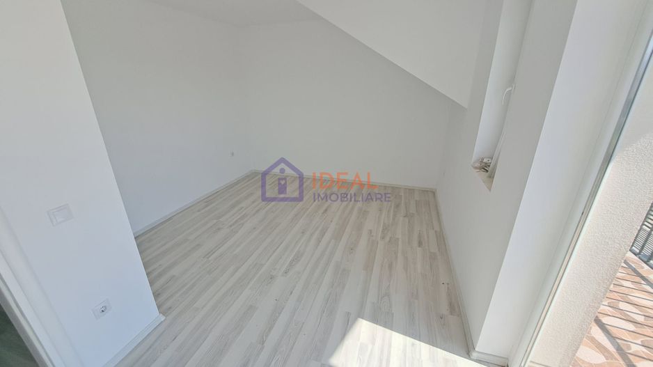 Duplex  Modern cu 4 camere si gradina ,in Cristian - Poză 10