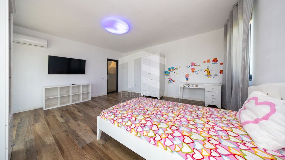 Sanpetru ,Subcetate-Casa 4 camere,3 bai+480 mp teren - Poză 50