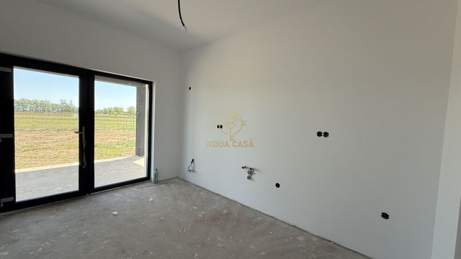 De vanzare Casa cu 3 Dormitoare/Semifinisata Teren 6.5Ari - Poză 5
