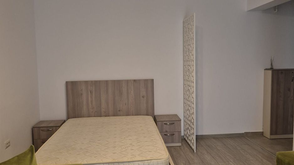 GARSONIERA - PARCARE INCLUSA, BUCATARIE INCHISA, CENTRALA PROPRIE - Poză 9
