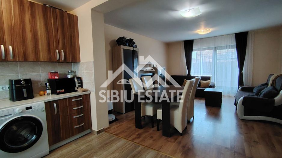 Casa de inchiriat Sibiu, 4 camere 2 bai - Poză 1