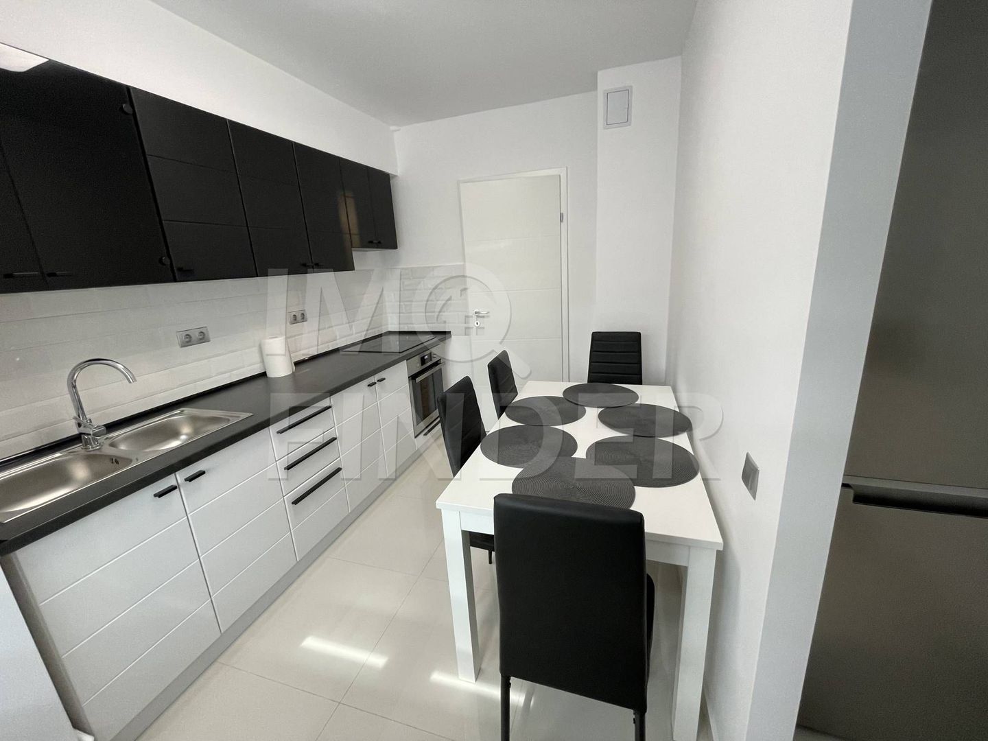 Apartament 2 camere decomandate, zona Titulescu - Poză 1