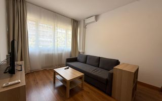 De inchiriat apartament 2 camere vedere Bd Magheru recent renovat - Poză 1
