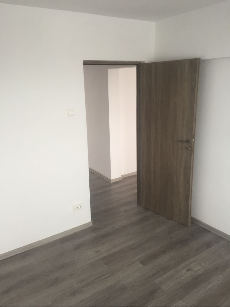 Gara de Nord 3 camere renovat - Poză 8