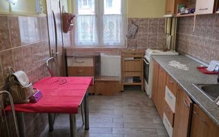 Apartament 3 camere Sgului etaj 2 cu centrala - Poză 4
