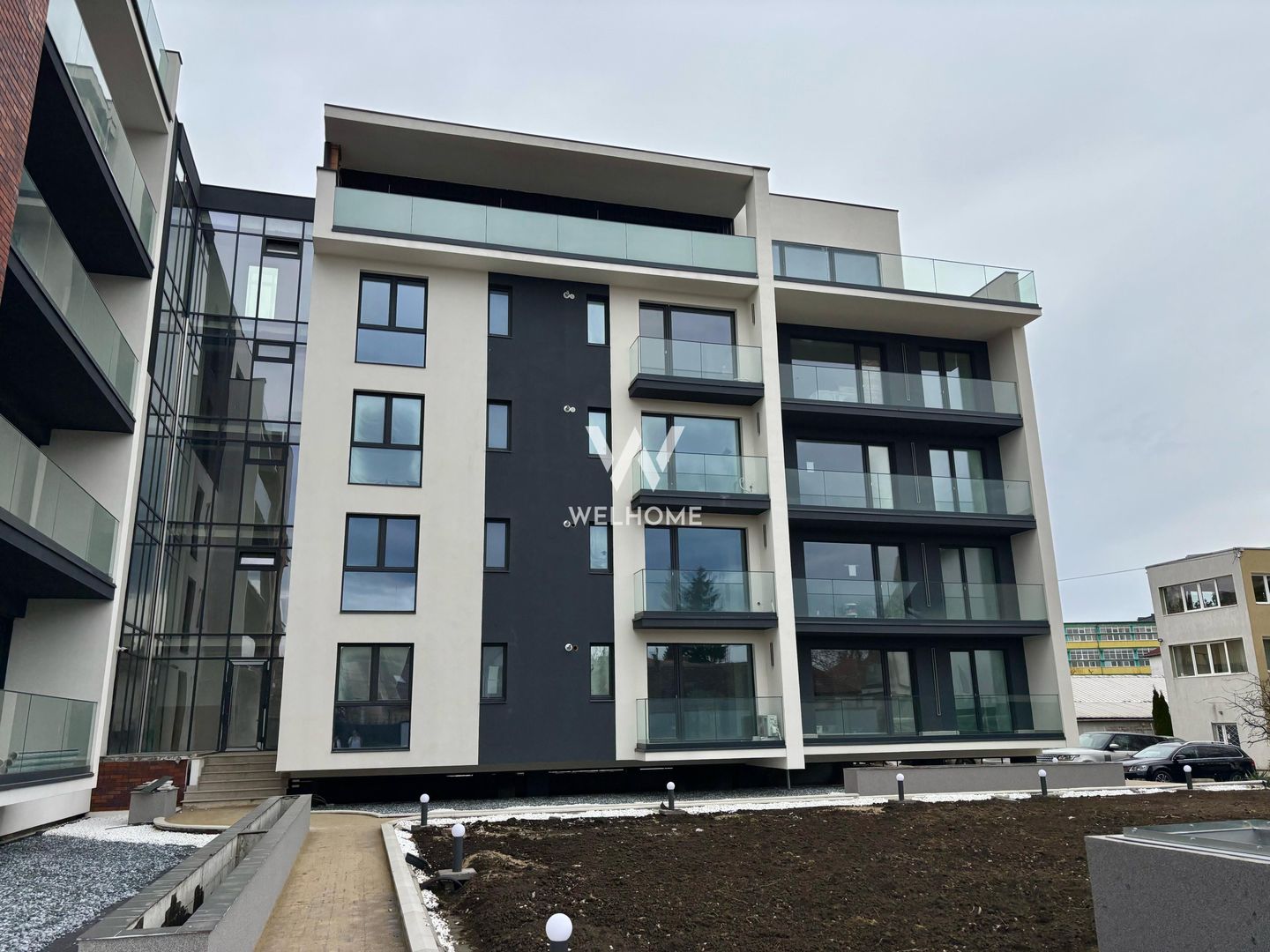 Apartament PREMIUM 3 camere cu GARAJ - zona Centrala - Poză 21