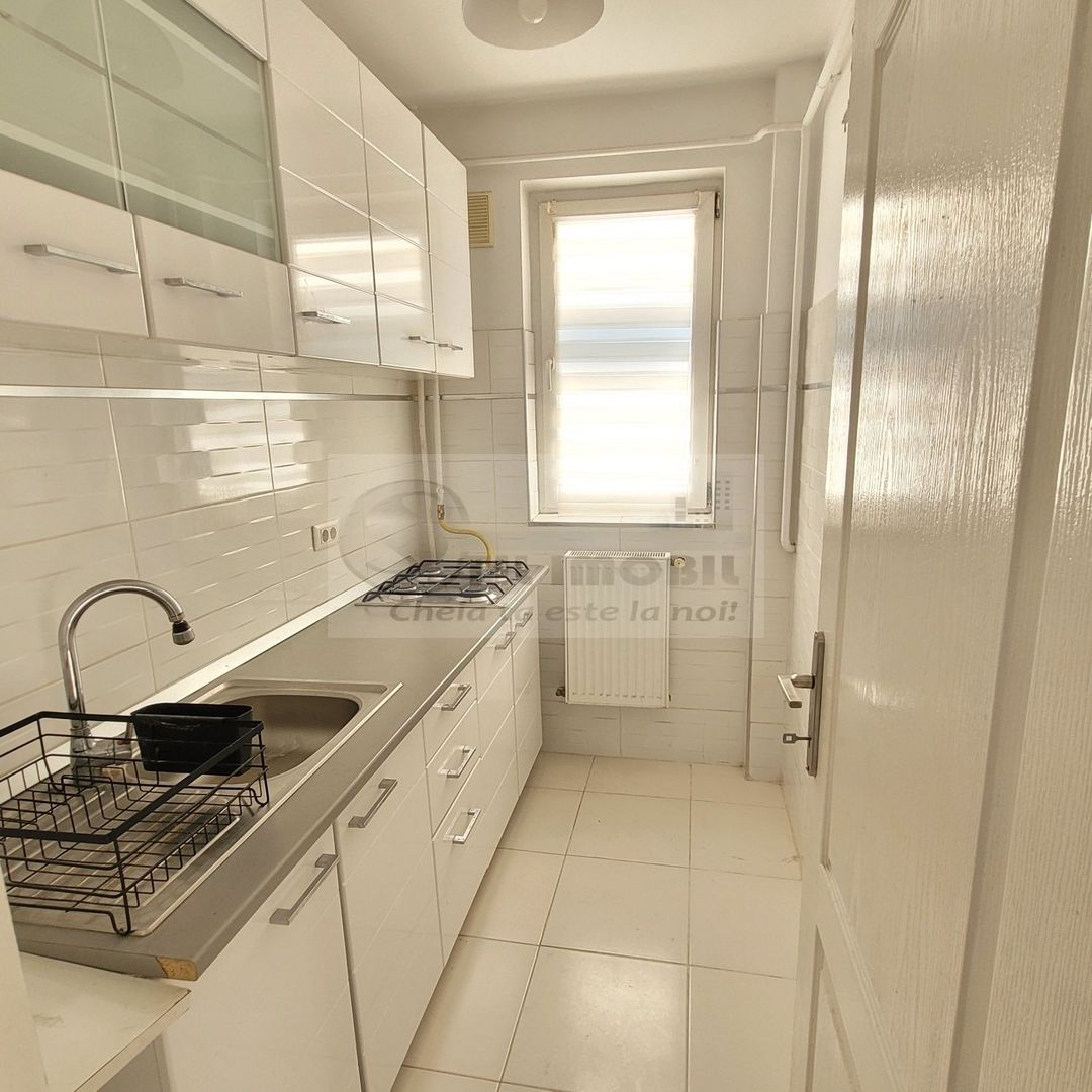 Apartament 2 camere podu ros - 380 euro - Poză 5