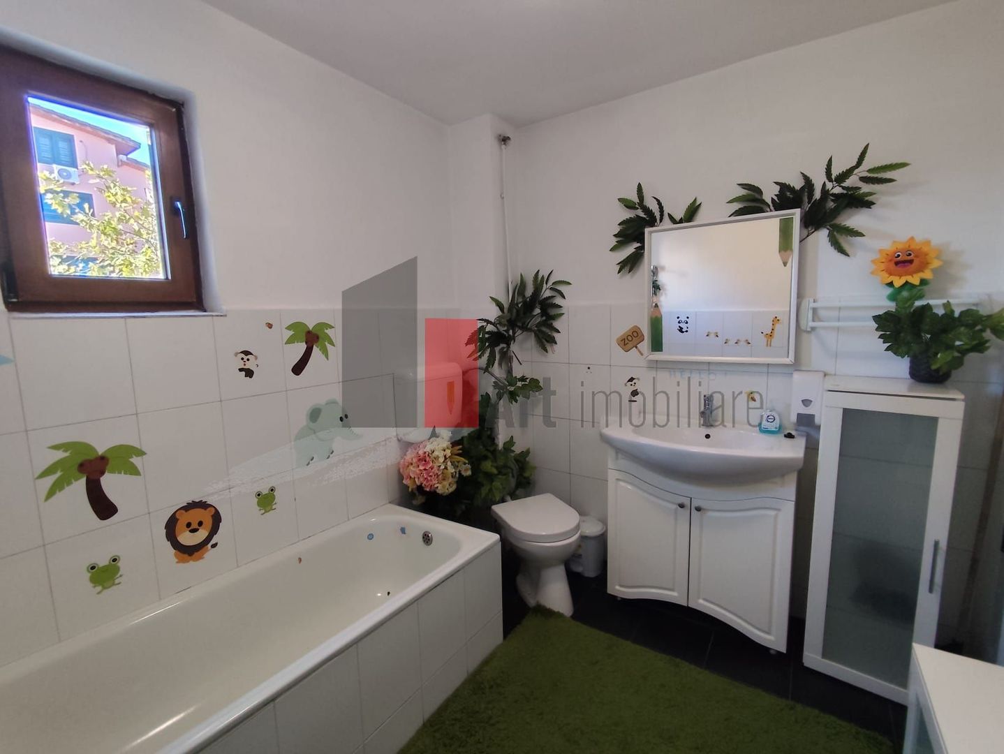 Vila de inchiriat/ Spatiu comercial.(etaj1/mansarda) Domenii - Poză 10