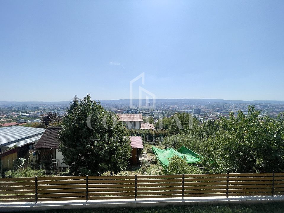 Casă individuală cu panoramă cartier Dambul Rotund - Poză 12