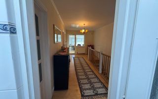 CASĂ TIP DUPLEX | ÎNTR-O ZONĂ LINIȘTITĂ | 6 CAMERE | RĂDĂUȚI - Poză 13