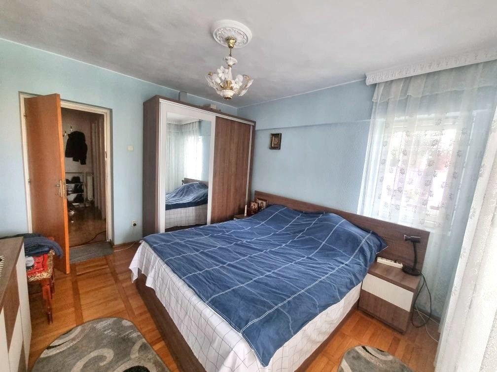 Vanzare 2 Camere Bd. Unirii Luxul Liniștii Monolit 1989 Vedere Spate 3 Balcoane - Poză 3