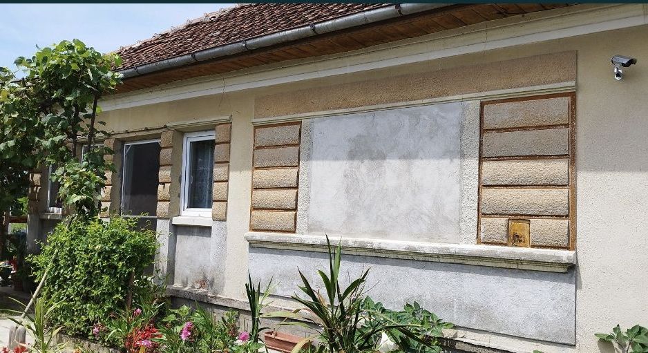 Casa si teren de vanzare - Poză 3