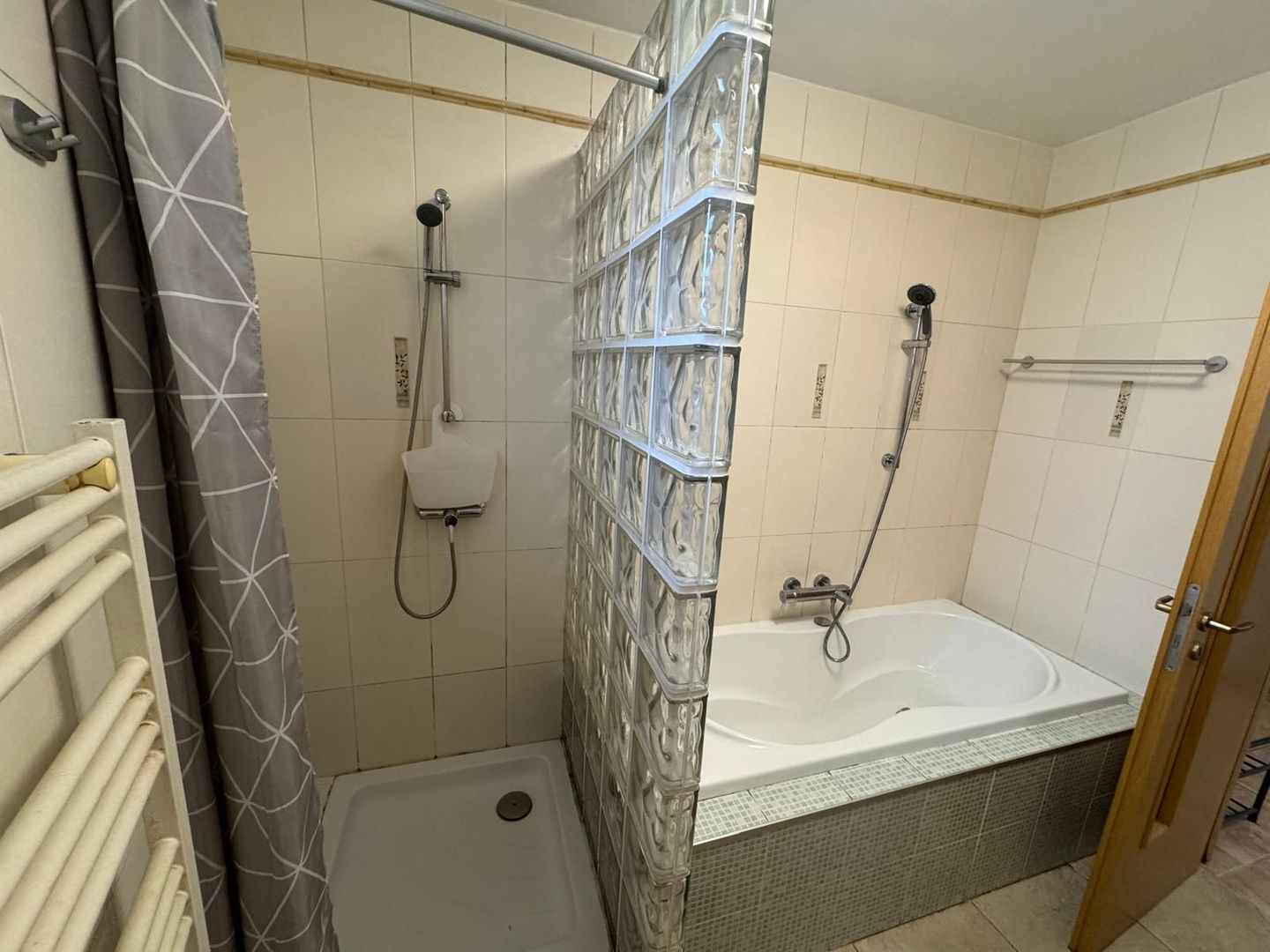 Apartament cu 2 camere | Etaj 2 | Parcare subterana - Poză 18