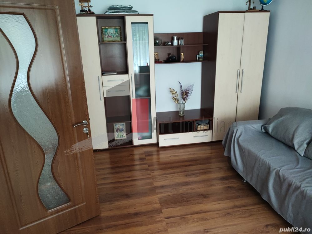 3 Camere Vitan - Poză 1