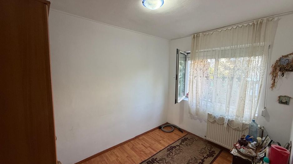 Ap 3 camere - decomandat - Campina - strada Milcovului - Poză 6