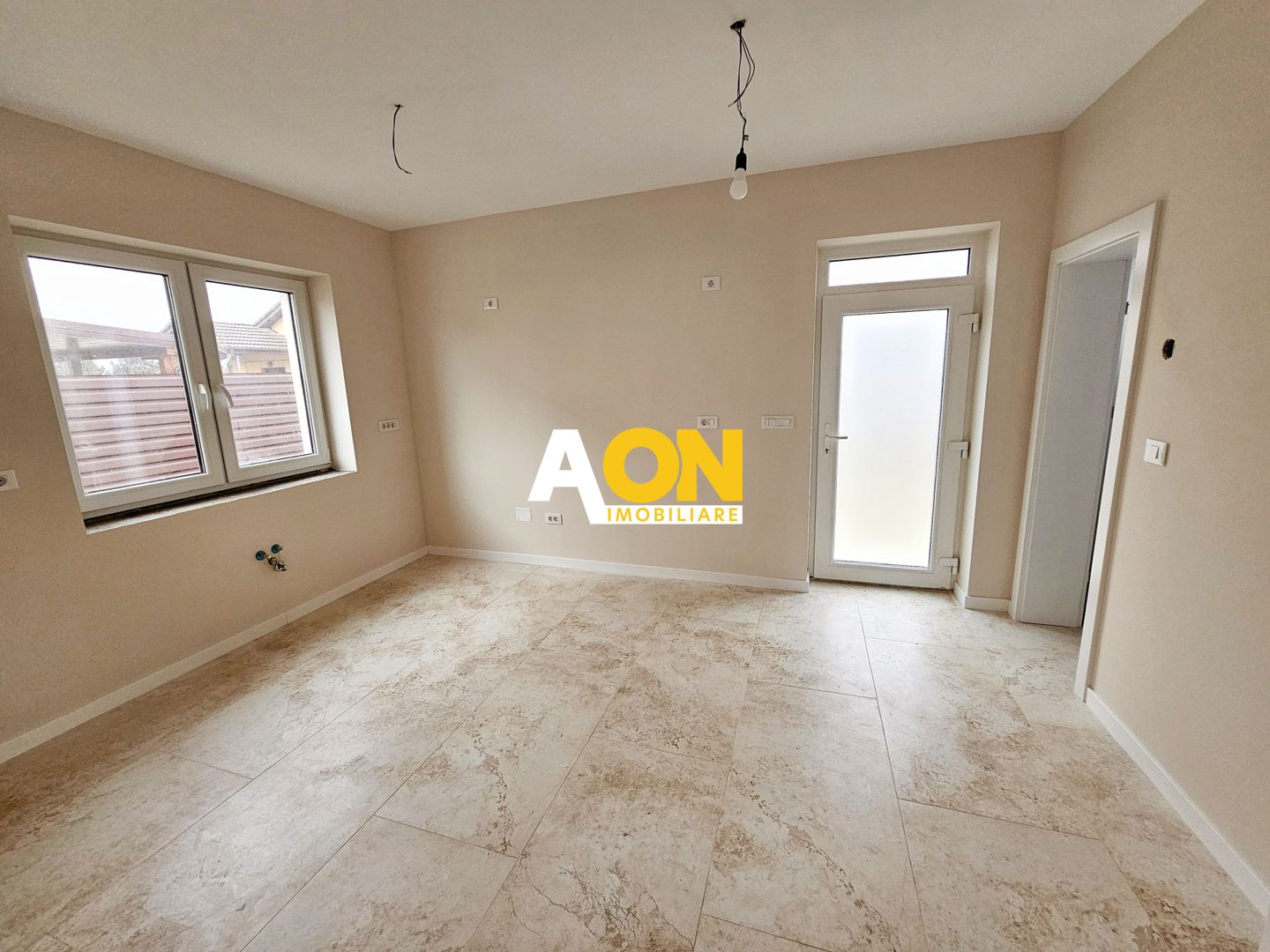 Casă nouă P+1, 4 camere, 124 mp utili, panouri solare, cartier Orizont - Poză 6