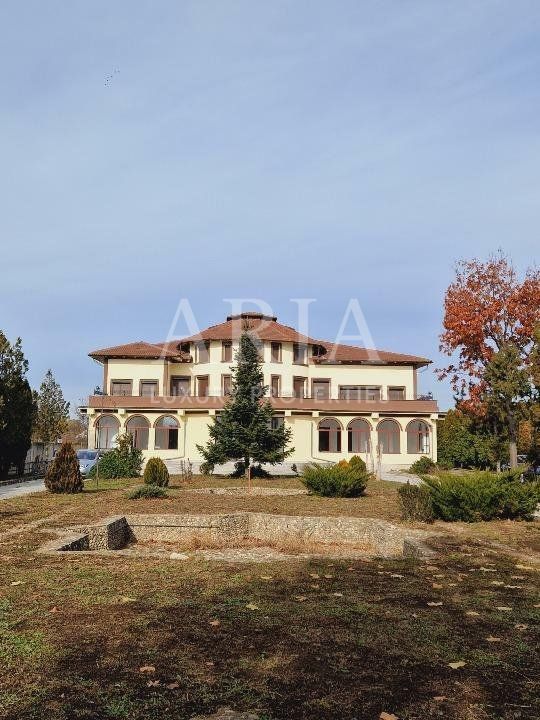 VANZARE VILA | HALA IN VLADICEASCA | SNAGOV | 10.500 MP TEREN - Poză 2