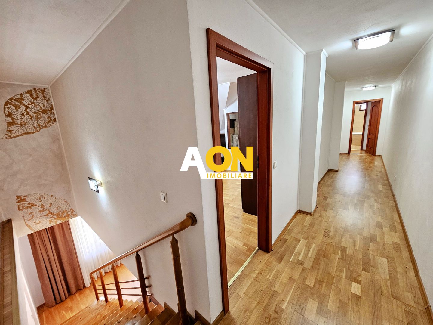 Apartament 4 camere, 3 bai, 137 mp utili, cu garaj, Cetate, zona Piata - Poză 11