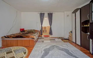 Casă bătrânească cu 3 camere la vânzare - Sânpetru - Poză 19