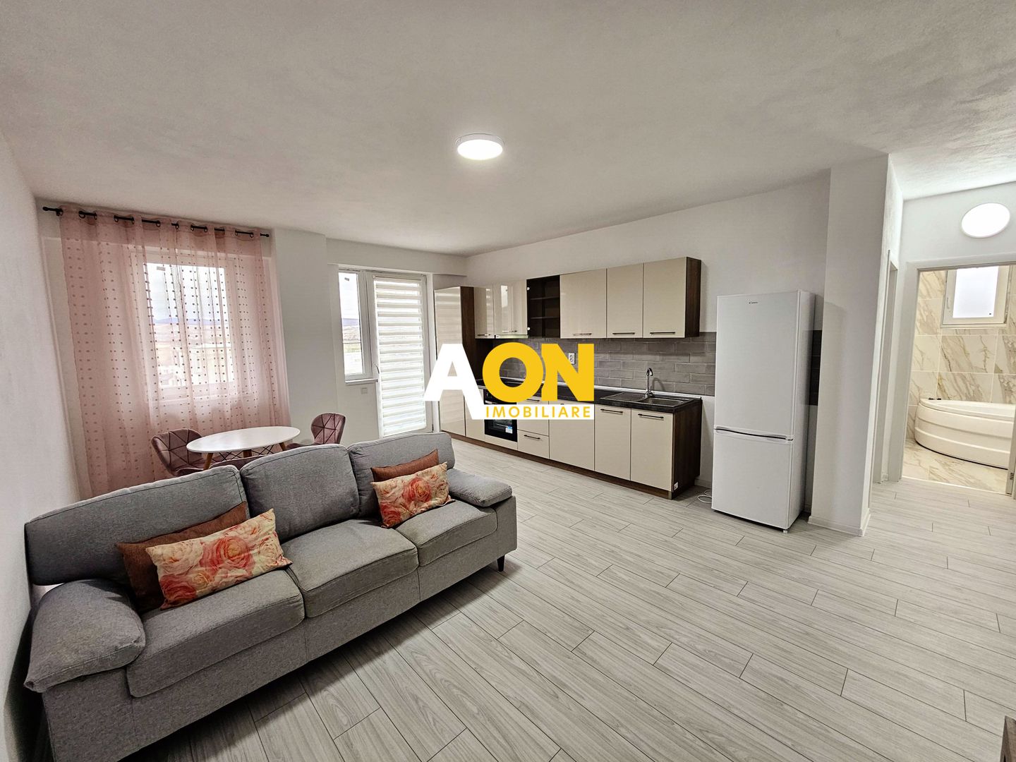 Apartament 2 camere, 53 mp utili, 2 balcoane, bloc nou - Poză 1