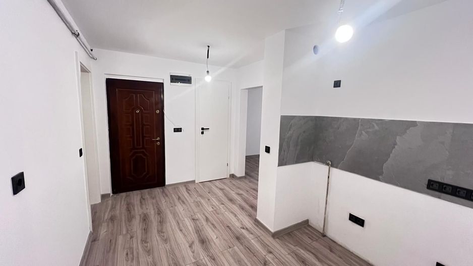 Apartament cu 3 camere de vanzare | Cartierul Manastur | Semidecomandat | - Poză 5