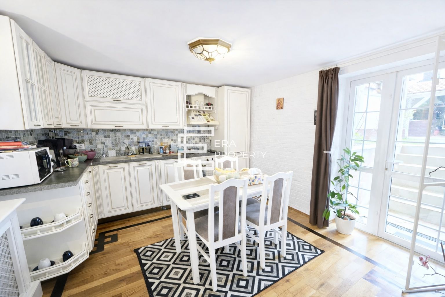 Casa individuala complet mobilata zona Lupeni, Sibiu - Poză 1