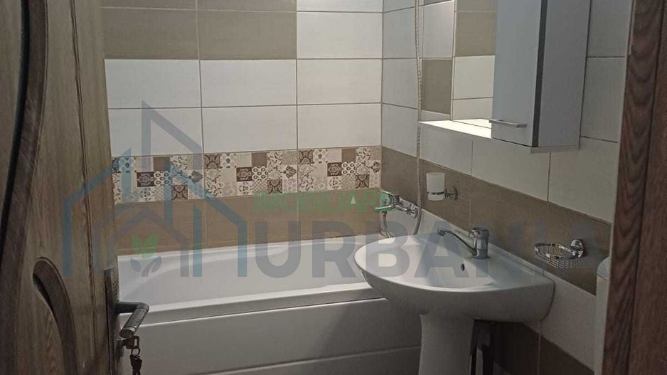 Inchiriez apartament - Poză 3