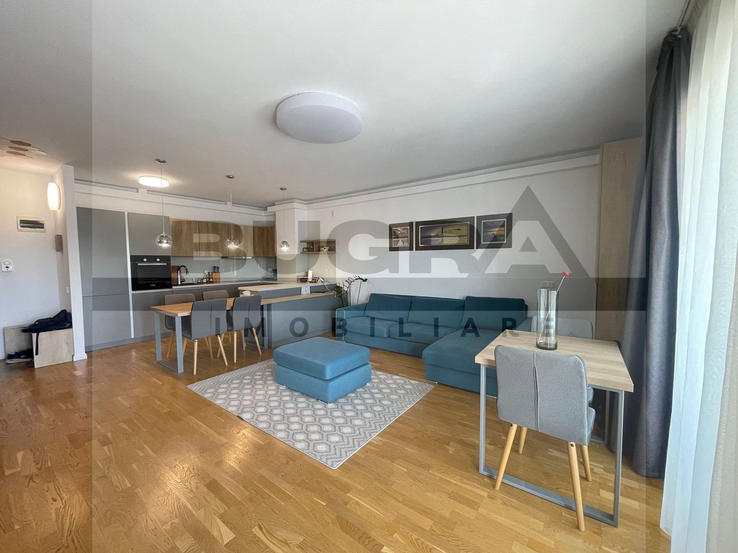 Apartament de 3 camere, modern, 80mp, parcare, zona Centrala - Poză 4