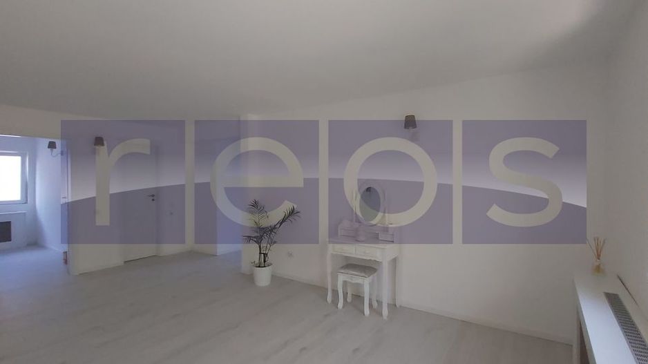 VANZARE VILA 5 CAMERE - DECOMANDATA- PADUREA  BANEASA - Poză 2