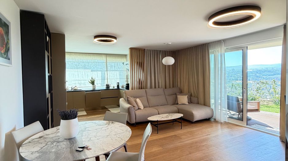 Apartament PREMIUM cu curte, terasă și lift cu acces direct în living - Poză 17