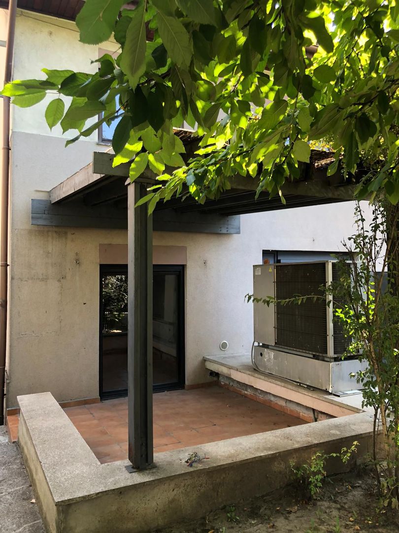 Vila 6 camere cu iesire la lacul Baneasa teren 317 mp - Poză 14