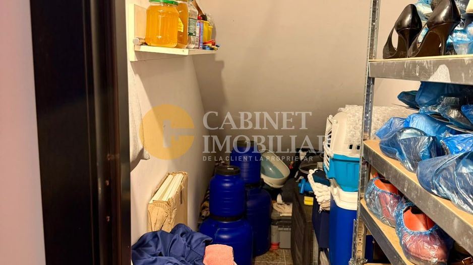 3 CAMERE DECOMANDAT-- MOBILAT+ UTILAT-- ROND PACURARI - Poză 12