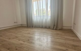 Imobil 3 niveluri, renovat, cu spațiu comercial si 2 ap.- Bd. Victoriei - Poză 18