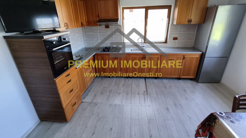 Casa de Vanzare Onesti - Calea Scutarului - Poză 2