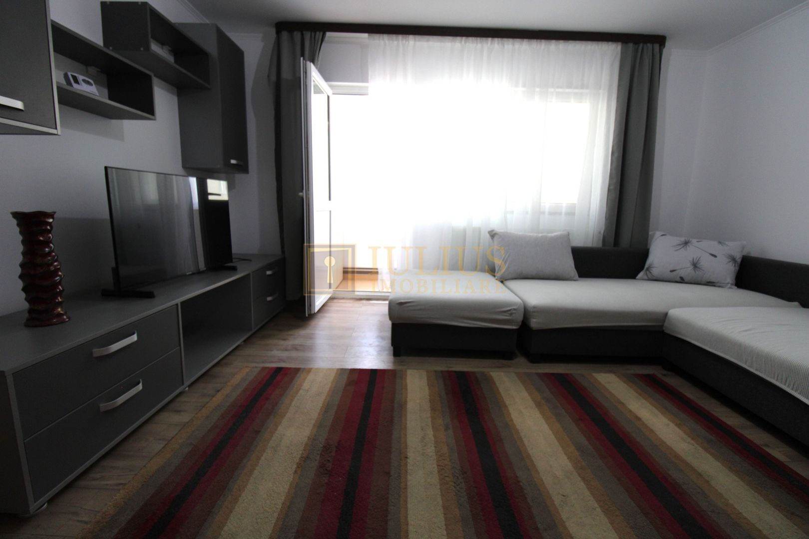 Apartament in zona Spitalului Judetean - Poză 2